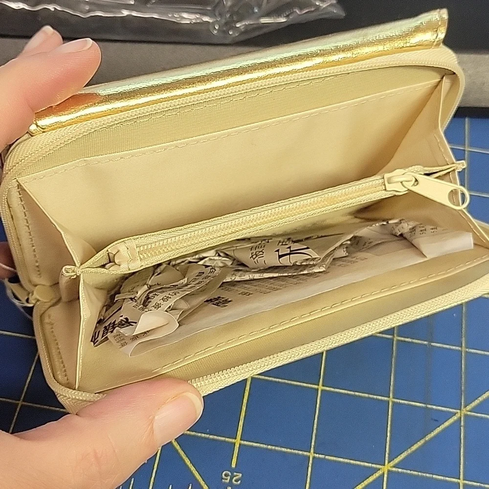 Multi Functure 6x4 Wallet New - GOLD